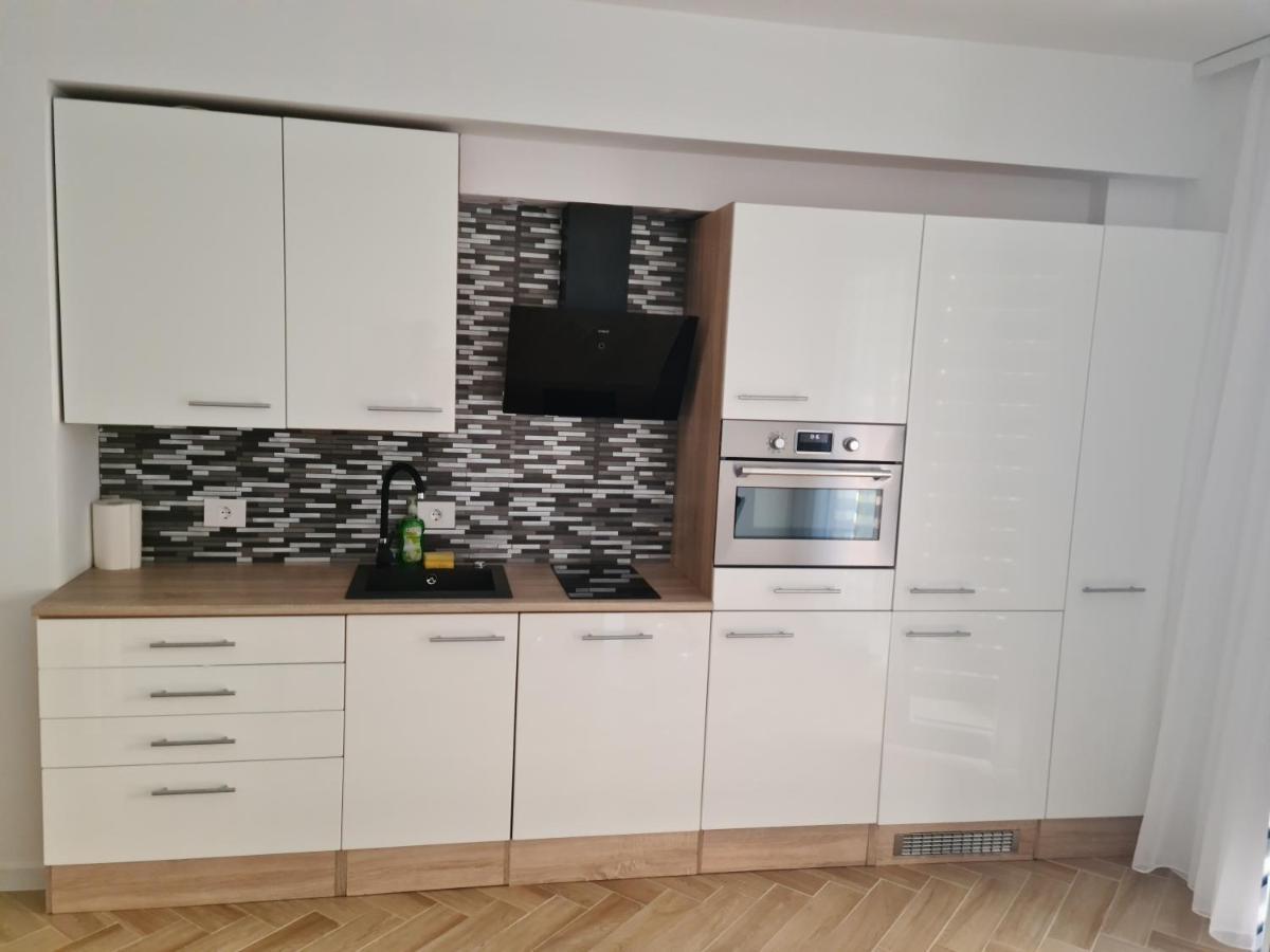 Apartament In Complex Rezidential In Oradeaアパートメント エクステリア 写真